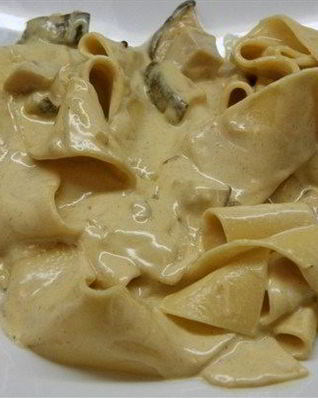 Паста с лесными грибами в сливочном соусе