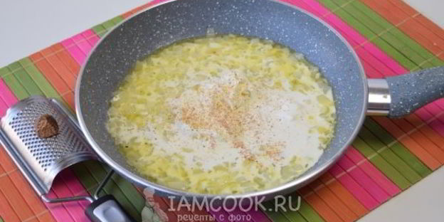 паста с морепродуктами в сливочном соусе