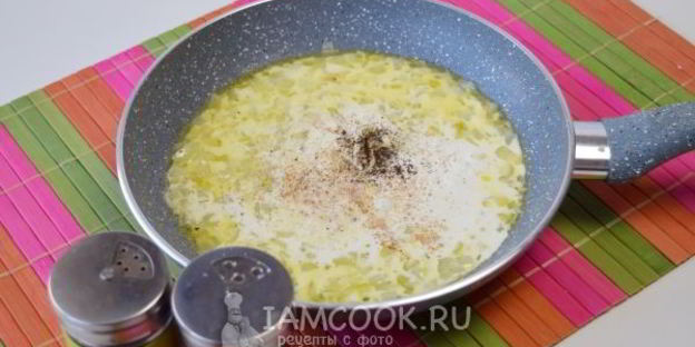 паста с морепродуктами в сливочном соусе