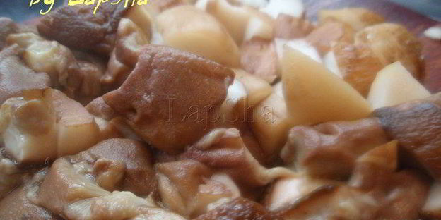 паста с мясом и белыми грибами