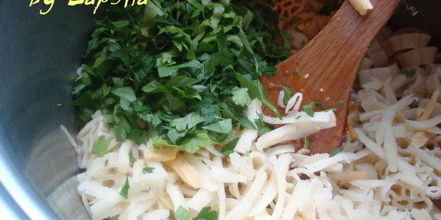 паста с мясом и белыми грибами