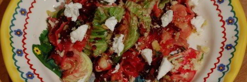 Паста со свеклой и савойской капустой