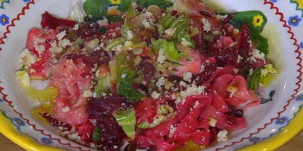 паста со свеклой и савойской капустой