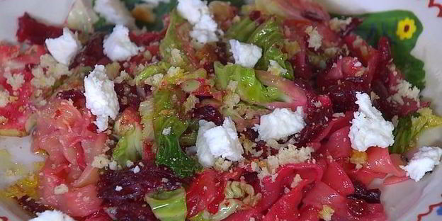 паста со свеклой и савойской капустой