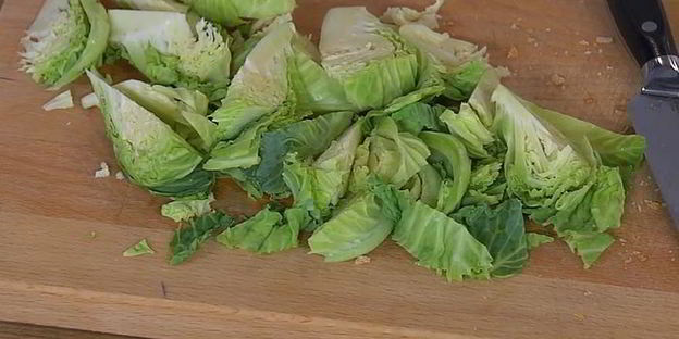 паста со свеклой и савойской капустой