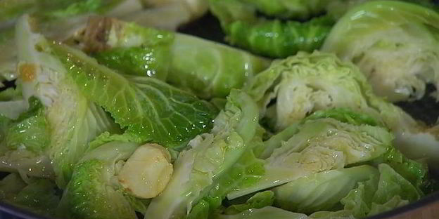 паста со свеклой и савойской капустой