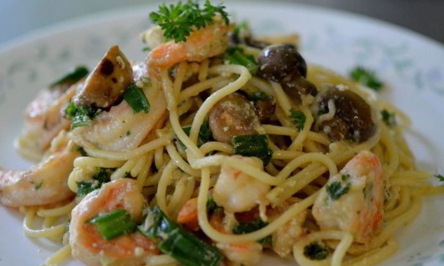 Рецепт спагетти с креветками и грибами