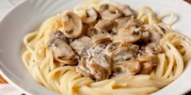 спагетти с шампиньонами