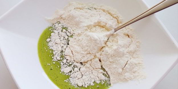 зеленая паста с кабачками и грудкой