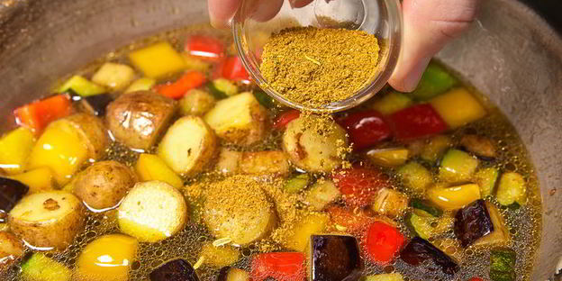 говядина в соусе карри