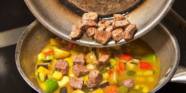 говядина в соусе карри