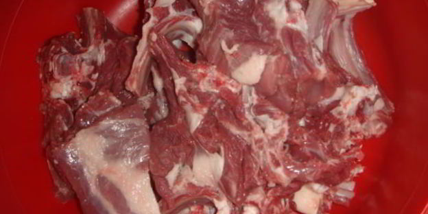 каре ягненка на мангале с гранатовым маринадом