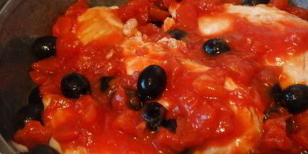 куриная грудка с маслинами