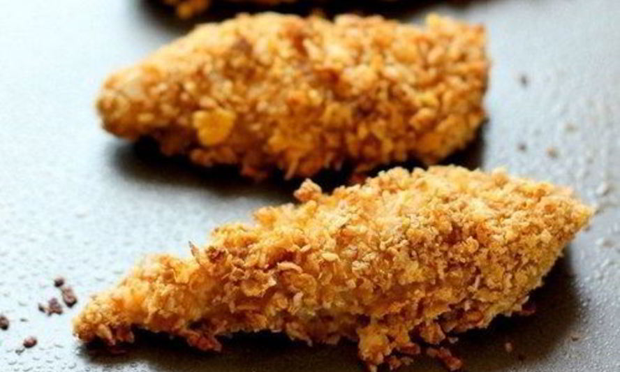 Рецепт куриной грудки в греческом йогурте и медовых хлопьях