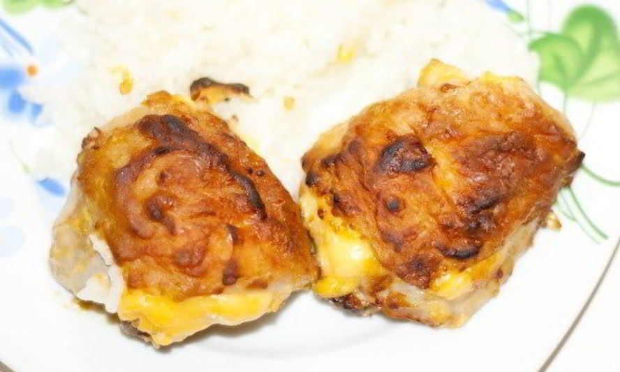 Рецепт куриных бедер с сыром