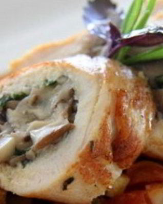 Куриные грудки, фаршированные грибами, в сливках и вне с шафраном