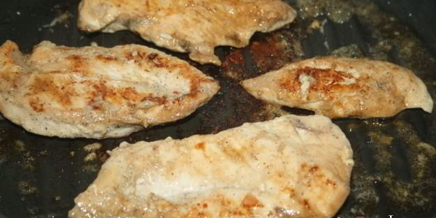 куриные грудки-гриль в пикантном маринаде