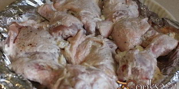 куриные окорочка запеченные со сметаной и чесноком