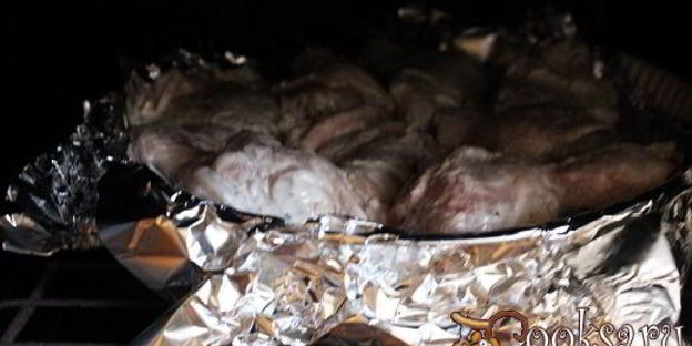 куриные окорочка запеченные со сметаной и чесноком