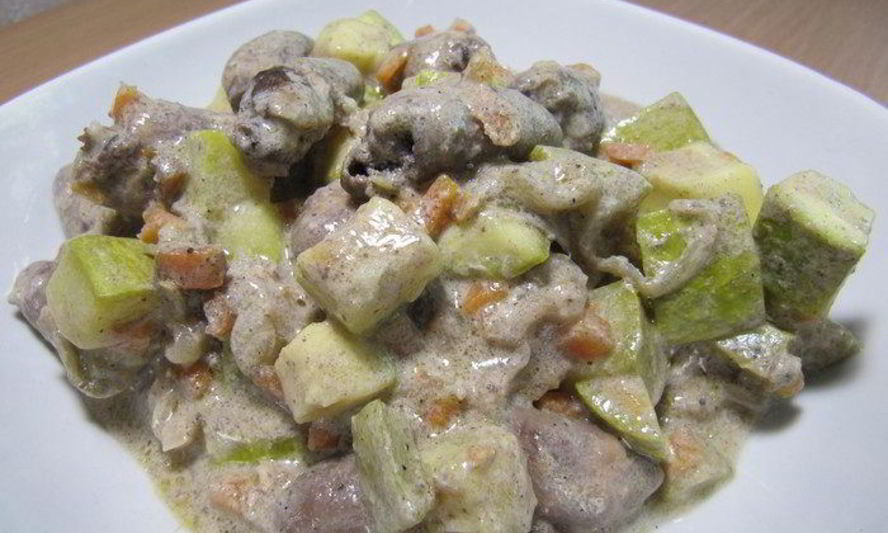 Рецепт куриных сердечек с кабачками