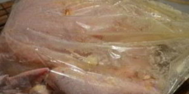 курица, фаршированая гранатом и сыром