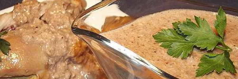 Курица под ореховым соусом