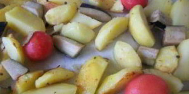 курица с баклажанами и картошкой