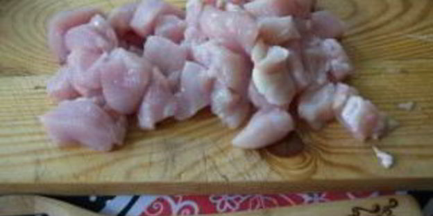 курица с овощами и ананасами