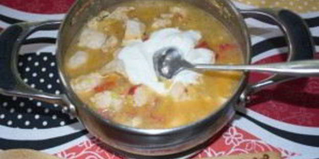 курица с овощами и ананасами