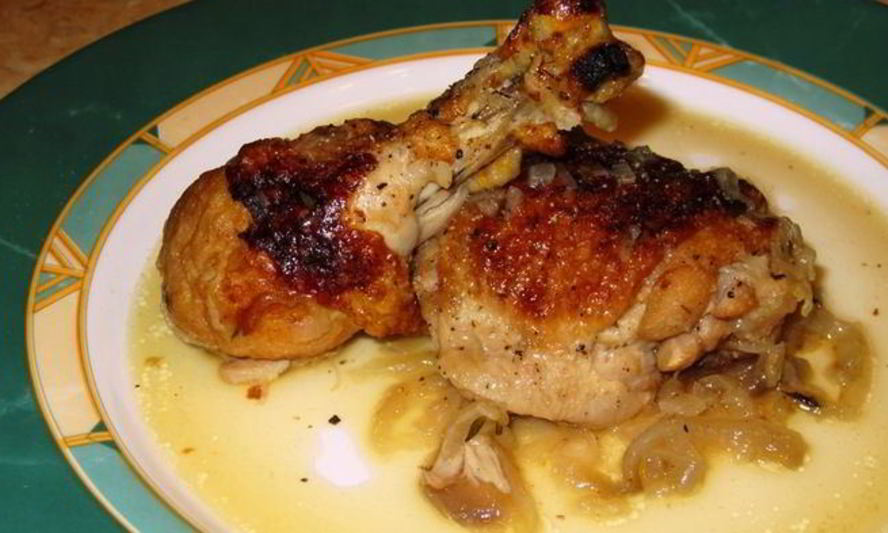 Рецепт курицы, тушенной с луком