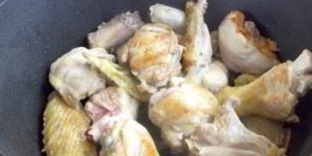 курица жареная с грибами шампиньонами