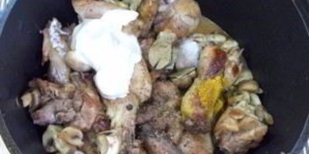 курица жареная с грибами шампиньонами