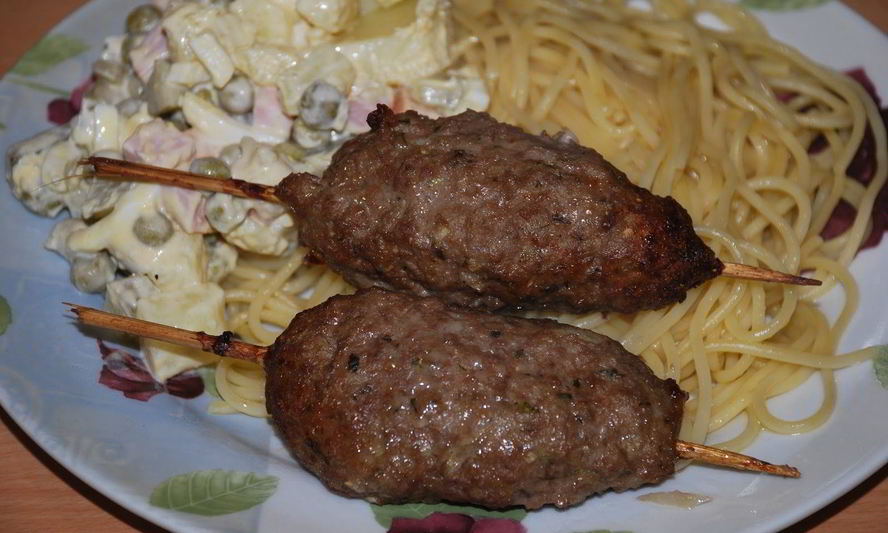 Рецепт люля-кебаба в электрошашлычнице