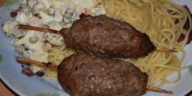 люля-кебаб в электрошашлычнице