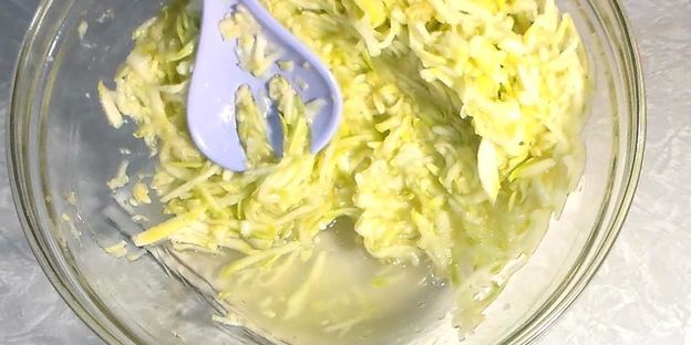 овощные биточки из кабачков