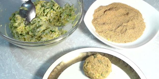 овощные биточки из кабачков