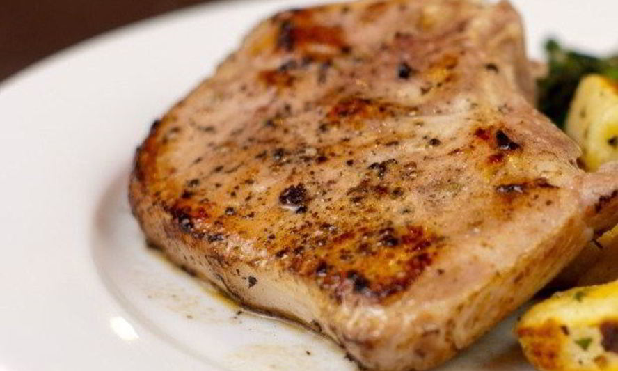 Рецепт сочных свиных отбивных