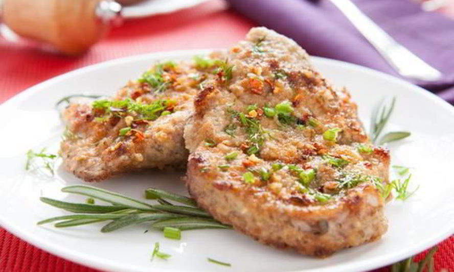 Рецепт телячьих отбивных с корнишонами и каперсами