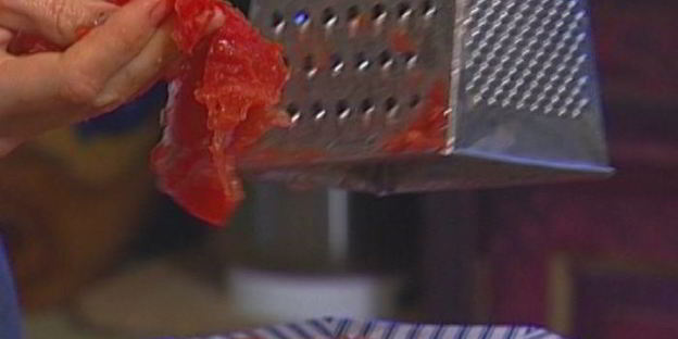 цыпленок с соусом из помидоров и перца