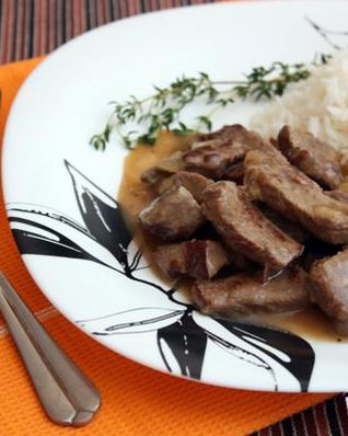 Тушеная говядина