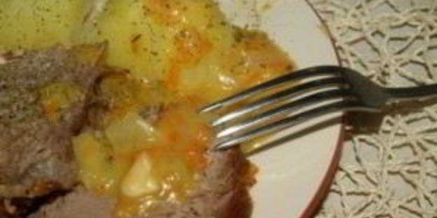 тушеная телятина с подливкой