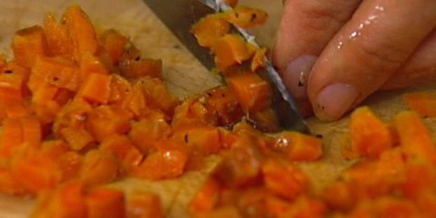 ньокки с морковью и оливками