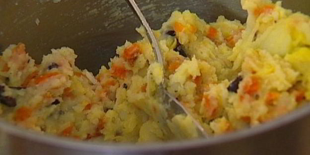 ньокки с морковью и оливками