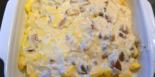 ньокки-суфле под грибным соусом бешамель