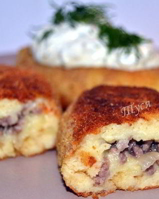Биточки картофельные с мясной начинкой