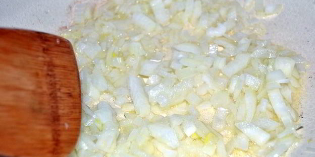 биточки картофельные с мясной начинкой