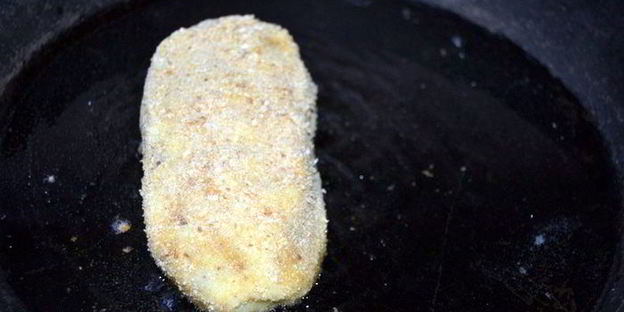 биточки картофельные с мясной начинкой