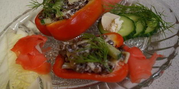 фаршированный болгарский перец с чечевицей