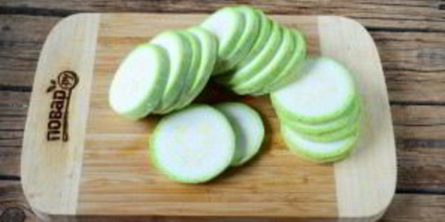 кабачки в кляре с фаршем по-домашнему