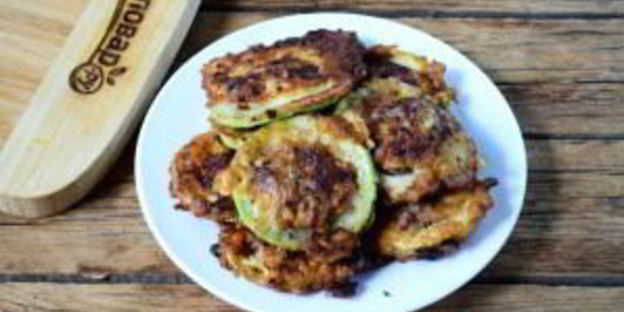 кабачки в кляре с фаршем по-домашнему